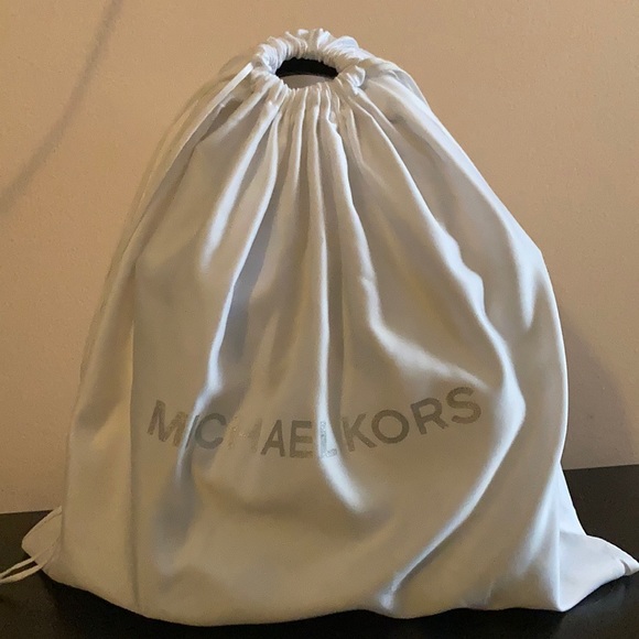 Michael Kors Handbag - Picture 3 of 3